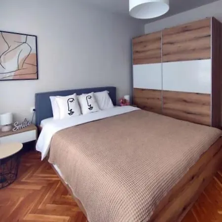Διαμέρισμα Specious Modern *